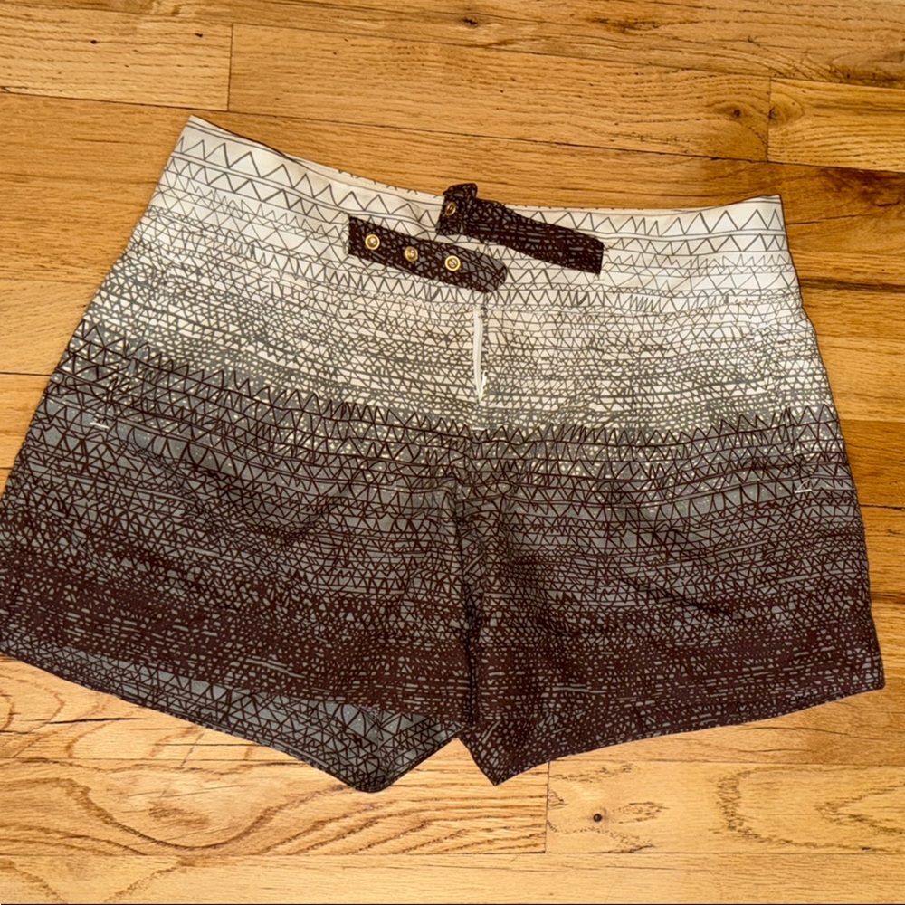 Stylish Women's Patterened Shorts
